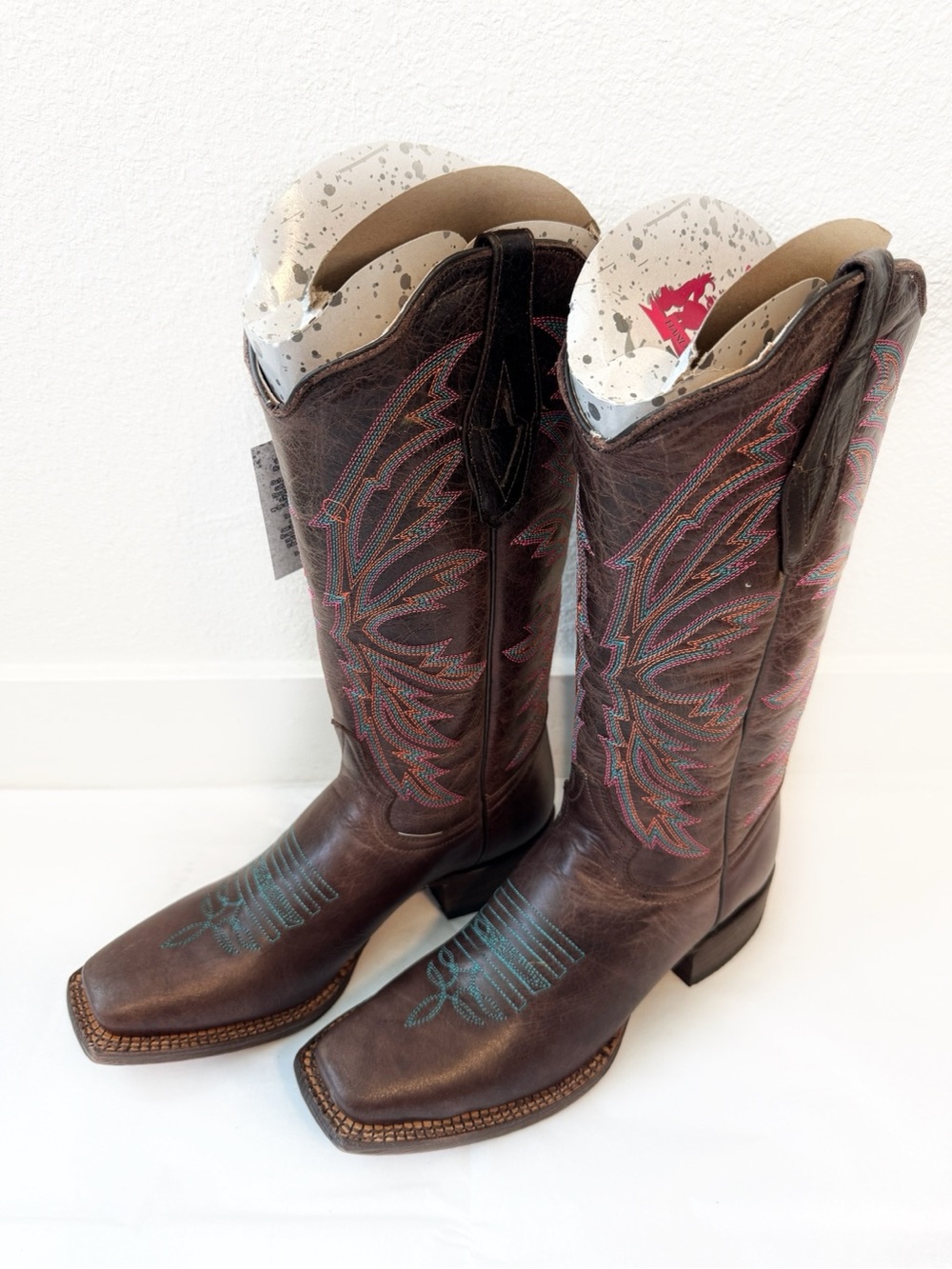 Classic Brown Western Heeled Boots with Multicolor Stitching